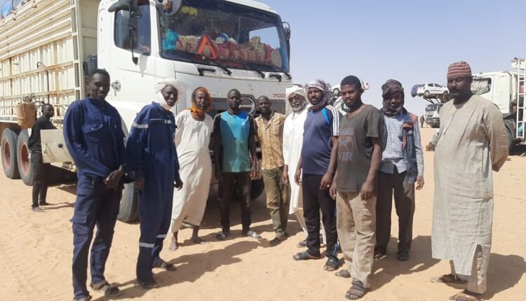 انقاذ سودانيين من موت محقق في الصحراء بين مصر وليبيا ووصول تعزيزات عسكرية