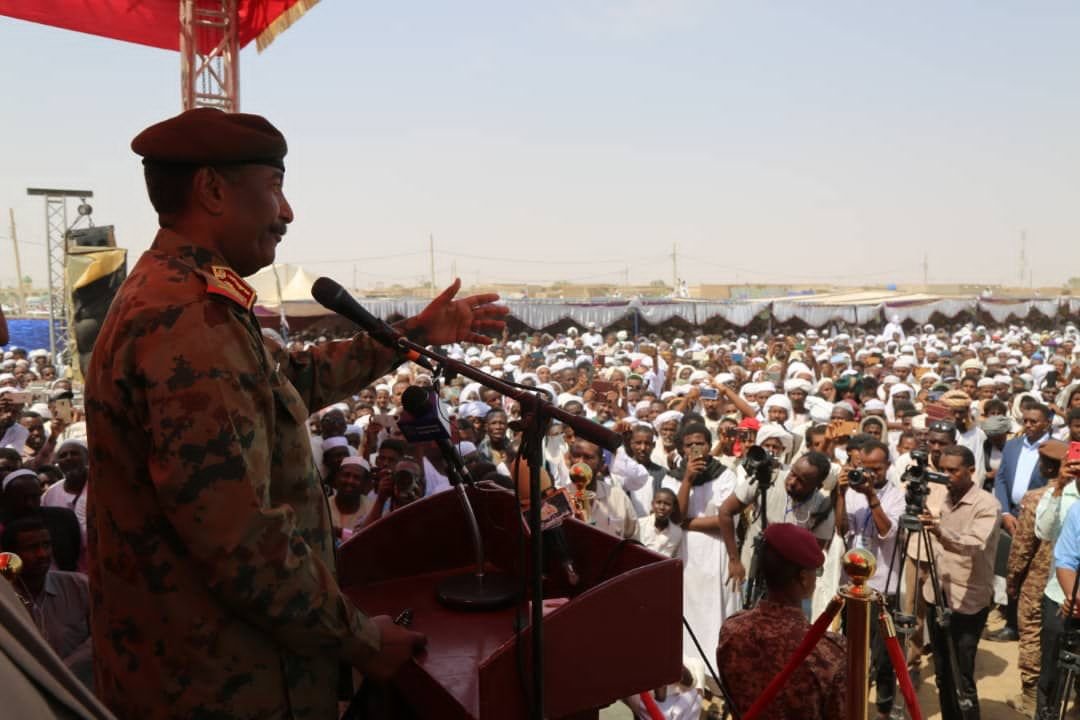 السودان.. البرهان يتحدث عن انحياز الجيش للمؤتمر الوطني ومبادرة شيخ كدباس ويؤكد مغادرة الجيش للمشهد السياسي
