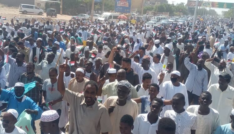 السودان: تيارات اسلامية تهدد فولكر وشخصيات دولية بمصير غردون ومفوضية حقوق الإنسان تحذر وتدفع بمطالب للسلطات