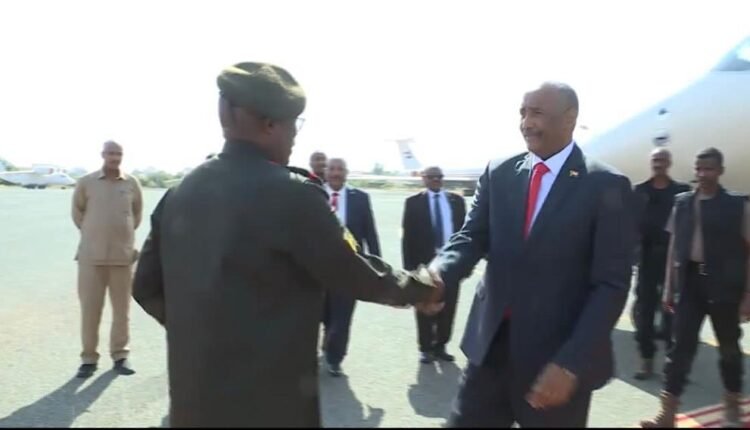 البرهان يعود من إثيوبيا ووزير الخارجية يكشف تفاصيل الرحلة