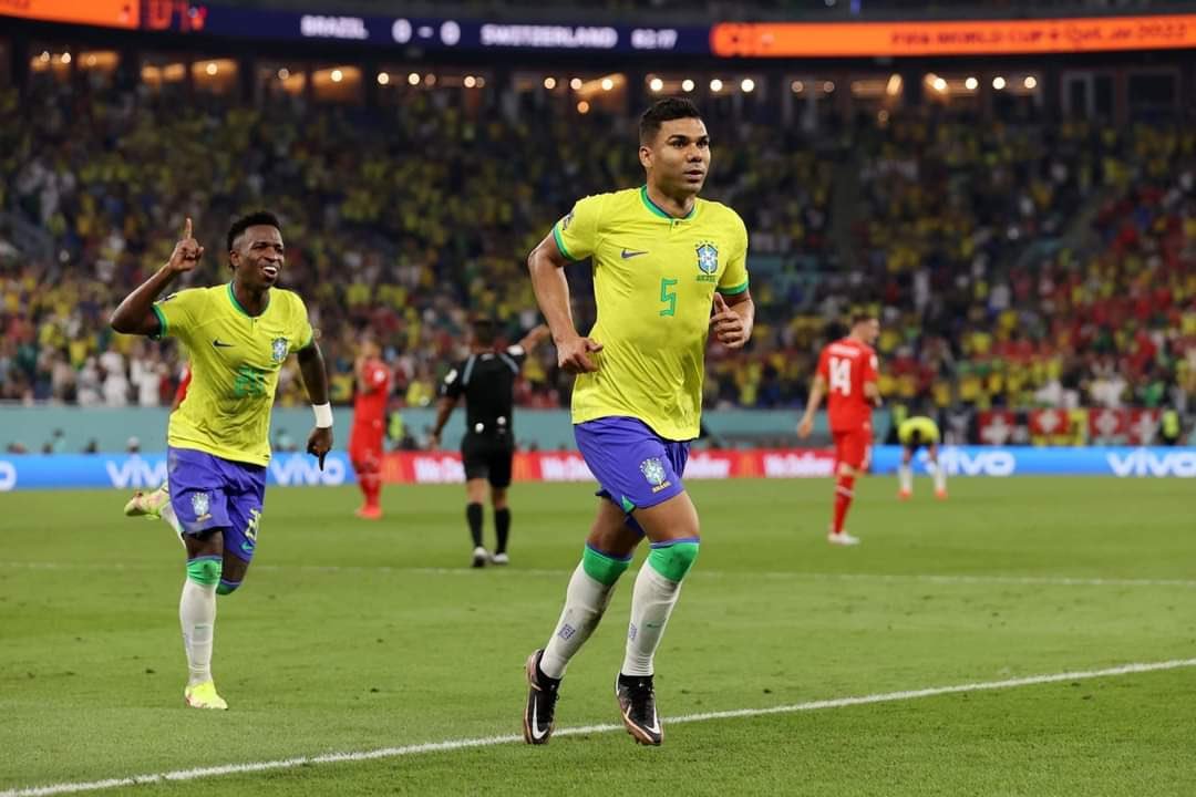 البرازيل فرنسا والبرتغال إلى دور 16 بكأس العالم وانقطاع التيار الكهربائي أثناء المباراة