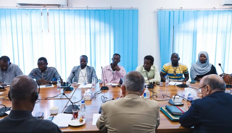 السودان.. الآلية الثلاثية ترد على لجان المقاومة
