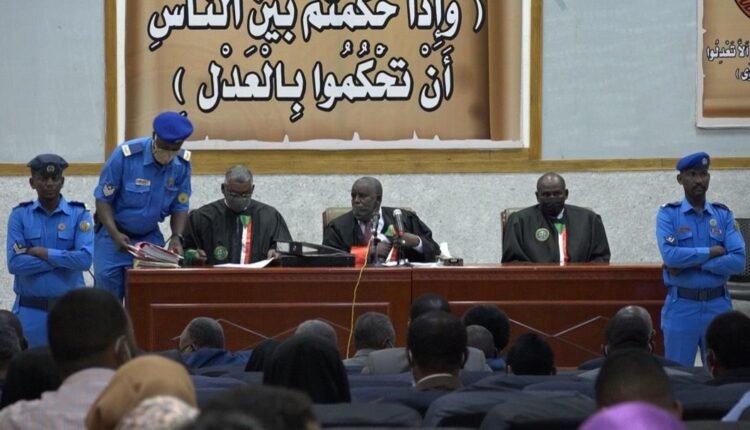 السودان.. جدل قانوني في محكمة مدبري انقلاب الانقاذ بسبب تحويل متهما إلى شاهد ملك