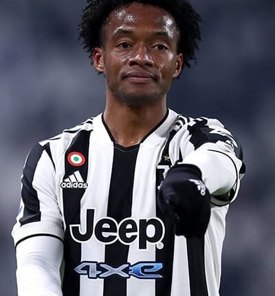 رونالدو يغري نجم يوفنتوس للانتقال إلى النصر السعودي