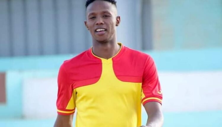 عاجل : قرار من اتحاد الكرة السوداني يسقط غرامة 15 مليار جنيه والايقاف عن لاعب بالمريخ