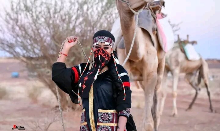 “اللوم يا عمة”.. إيمان الشريف تشعل منصات التواصل الاجتماعي في السودان