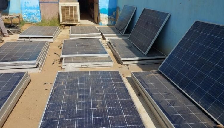 السودان.. ضبط أخطر عصابة متخصصة في سرق الواح الطاقة الشمسية