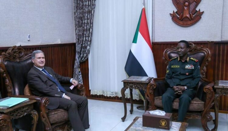 تفاصيل لقاء بين كباشي ومسؤول فرنسي ناقش التزامات والتطورات في 4 دول مجاورة