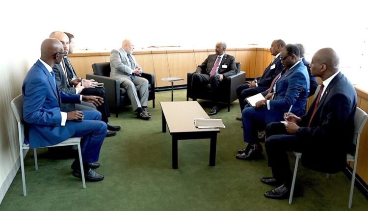 مجلس السيادة السوداني يكشف تفاصيل ما دار من لقاء بين البرهان ومدعي الجنائية الدولية