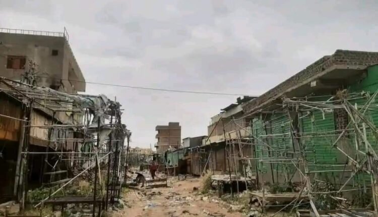 آثار الدمار والنهب في مدينة نيالا