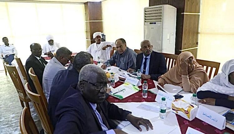 وزارة المالية السودانية تناقش رؤية ما بعد الحرب وإعادة الاعمار والتعويضات