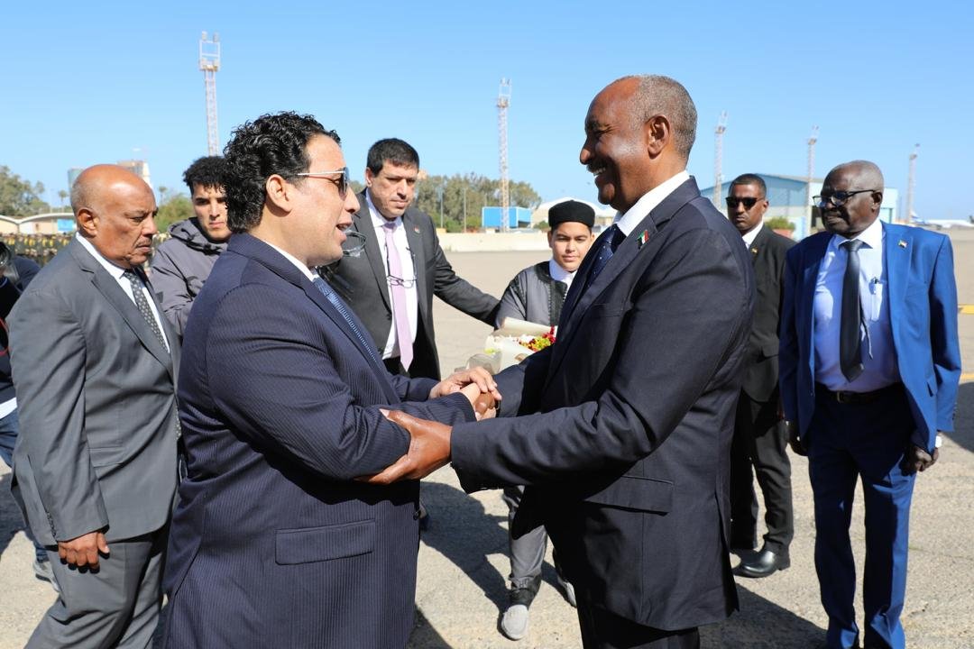 استقبال رسمي لـ"البرهان" في ليبيا — تاق برس