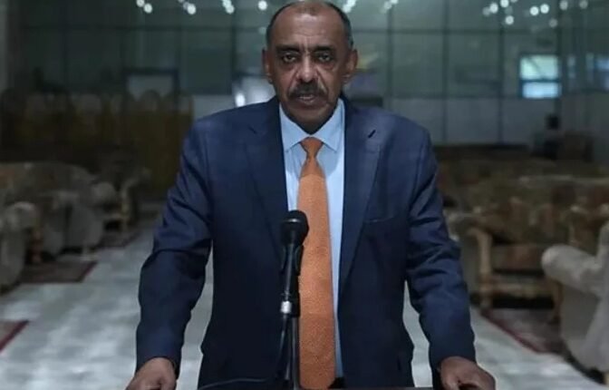 كشف أسباب اقالة وزير الخارجية السوداني “علي الصادق” ووجهته القادمة ويعلق على قرار إقالته والوزير الجديد الذي رفضته لندن