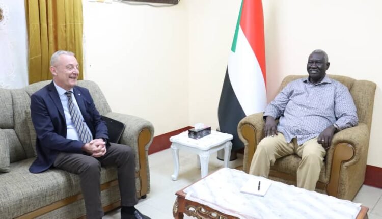 تفاصيل لقاء بين نائب البرهان ورئيس اللجنة الدولية للصليب الاحمر بشأن المساعدات الإنسانية لمتضرري الحرب.. وفق رؤية السودان