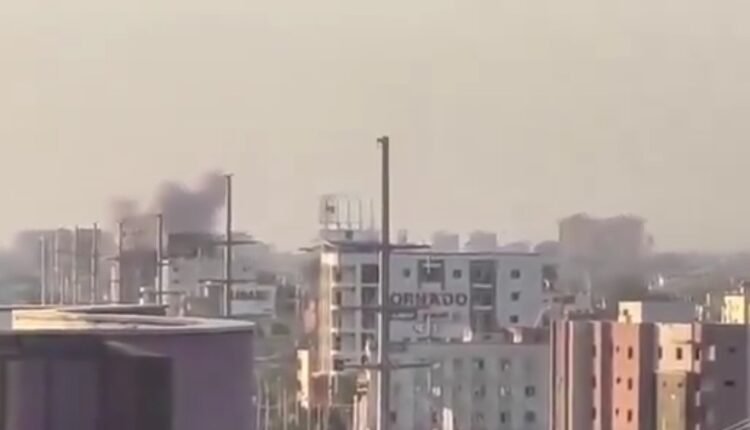 الطيران الحربي يقصف تمركزات لقوات الدعم السريع “بالمنشية” فيديو”