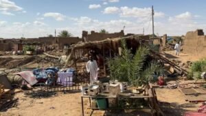 بالفيديو والصور.. اثار خراب كارثية في ابوحمد والسيول تدمر السكة الحديد