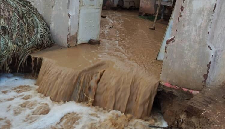 السودان.. سيول وفيضانات ودمار يجتاح كريمة دعوات لتدخلات عاجلة والارصاد الجوية تطلق تحذيرات من أمطار  في 18 ولاية.. بالفيديو