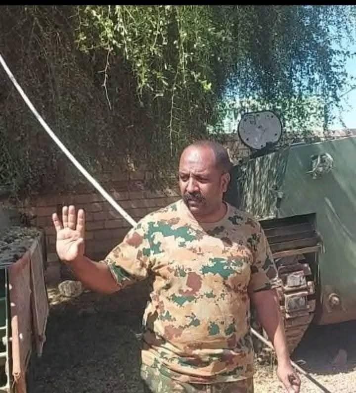 مقتل قائد عملية إلتقاء قوات المدرعات بالقيادة العامة للجيش بعد رفع التمام