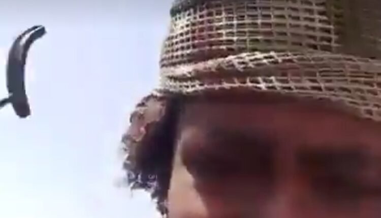 رصاصة قناص تحول فرحة جندي في الدعم السريع الى كارثة “فيديو”