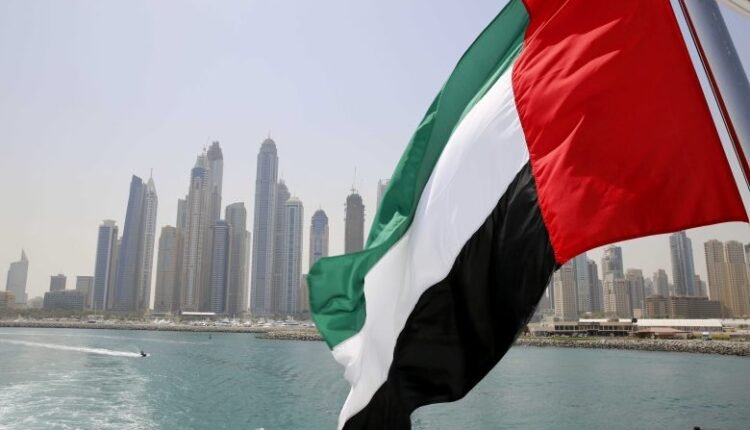 على خطى قطر والكويت.. الإمارات تغلق مجالها الجوي وتتحسب للأسوأ