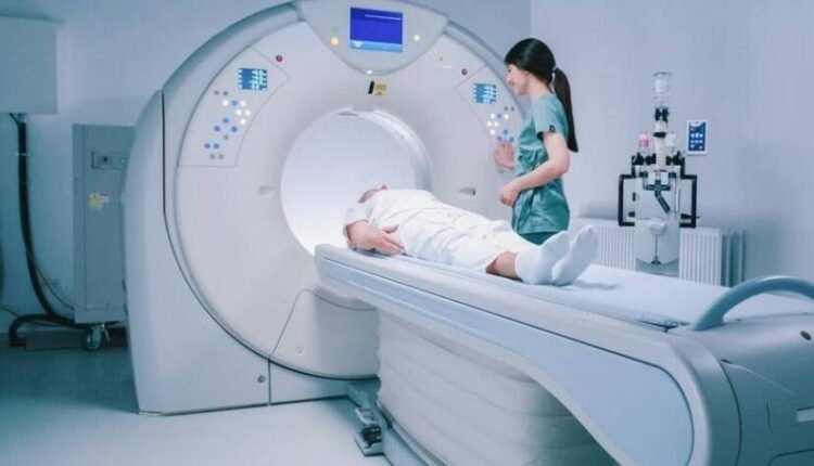 حادثة غريبة.. جهاز الرنين المغناطيسي يودي بحياة رجل في أميركا