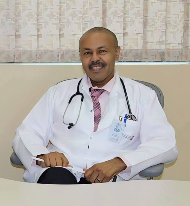 تطورات مثيرة.. المعز عمر بخيت يعتذر عن قبول منصب وزير الصحة