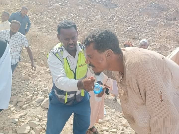 إنقلاب شاحنة في "طريق العقبة" واشتعال النيران فيها ونجاة سائقها من الموت