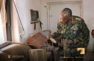شاهد الصور.. البرهان يتفقد "ذاكرة السودان" ومباني الإذاعة والتلفزيون