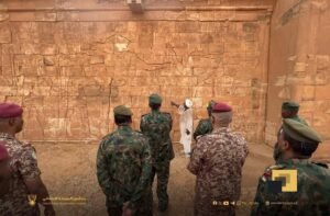البرهان يخاطب الشعب السوداني من "معبد الأسد أبادماك".. ماذا أراد من وراء الرسالة؟