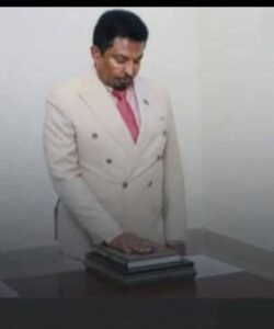 "المنصوري" يخرس الجدل ويؤكد حضوره شخصًا وفكرة.. فهل تبدأ مافيا صادرات الجلود واللحوم الحية الحرب؟