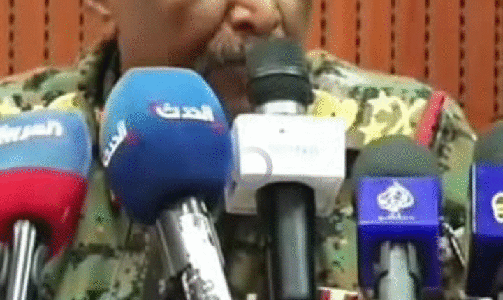 البرهان: السودان يخوض حربا رقمية شرسة تشنها أطراف معادية.. والهجمات السيبرانية تغرق محتوى المنصات الوطنية