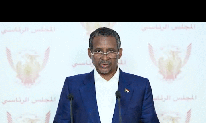 بالفيديو.. حميدتي في أول خطاب له بعد أدائه قسم رئاسة المجلس الرئاسي في حكومة “تأسيس”