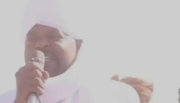 على ظهر الحمير…هروب ناظر الفلاتة إلى دولة مجاورة