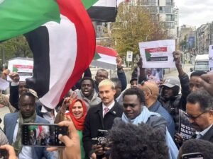 نائب ألماني دعا ميليشيات متهمة بالإبادة الجماعية للحديث عن السلام في البرلمان الأوروبي