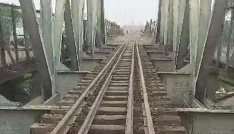 سكك حديد السودان تصدر تصريحا بشأن كوبري الدامر عطبرة
