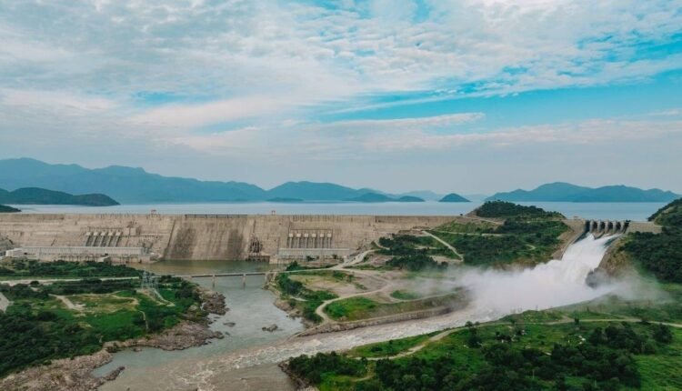 تفريغ سد النهضة العشوائي يغرق أراضي سودانية والسد العالي ينقذ مصر من كارثة