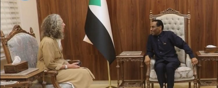 تفاصيل ما دار بين رئيس الوزراء ومنسقة الأمم المتحدة في السودان