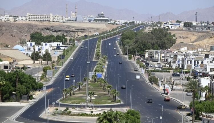 شرم الشيخ تفجع الدوحة.. مصرع وإصابة عدد من أعضاء وفد قطر المشارك في مفاوضات غزة