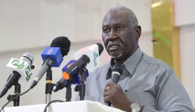 تعليق مفاجئ من عقار عن خروج القوات المسلحة والمشتركة من الفاشر ويدعو أي سوداني لحمل السلاح وتقدم الصفوف