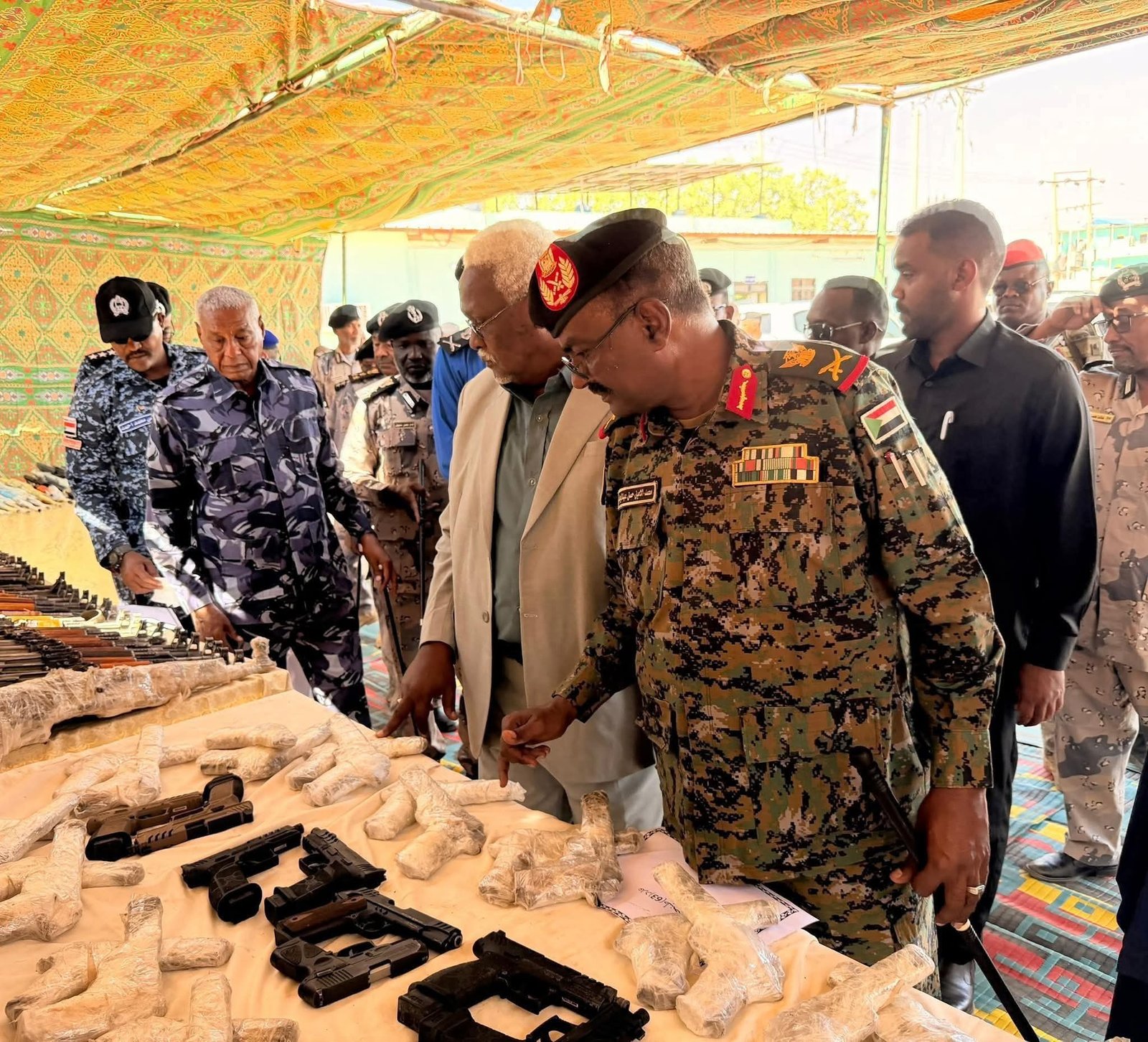 عاجل .. بالصور : ضبط عربة محملة بأسلحة ثقيلة في ولاية نهر النيل