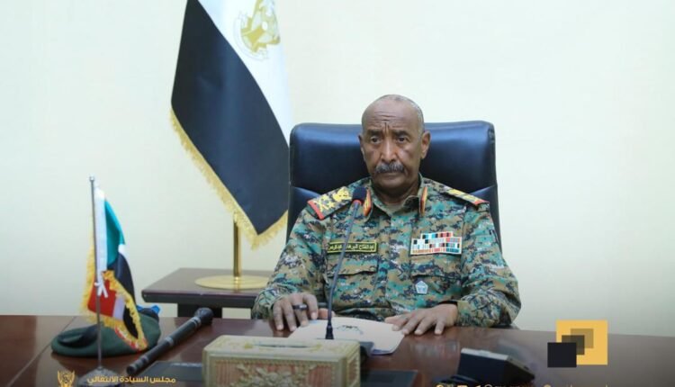 وزير الدفاع السوداني يعلن التعبئة ومواصلة الجيش لقتال الدعم السريع ردا على مقترح الهدنة الأميركي..تفاصيل اجتماع طارئ برئاسة البرهان في الخرطوم “بالفيديو والصور”