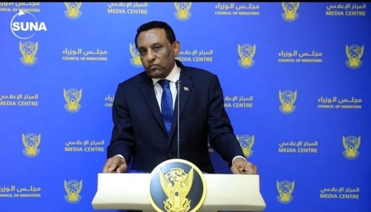 رئيس الوزراء السوداني يعين وزير سابق من حركة تحرير السودان سفيرا بوزراة الخارجية.. جدل الترضيات السياسية