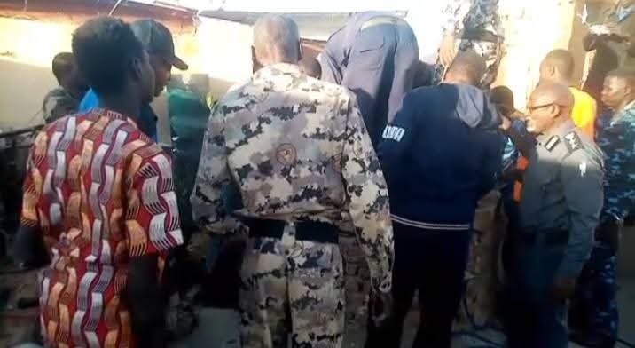 الدفاع المدني تنتشل طفلة سقطت داخل بئر بالخرطوم.. في عملية معقدة الدفاع المدني تنتشل طفلة سقطت داخل بئر بالخرطوم.. في عملية معقدة