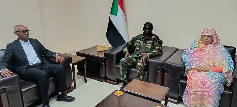 تحديد موعد عودة كامل إدريس والحكومة الى العمل من الخرطوم وكشف دمار كبير في مقر مجلس الوزراء تحديد موعد عودة كامل إدريس والحكومة الى العمل من الخرطوم وكشف دمار كبير في مقر مجلس الوزراء