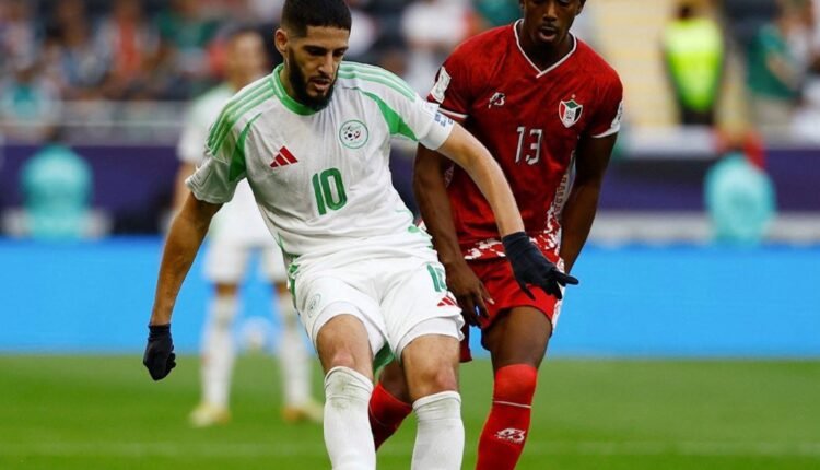 عاجل.. التعادل بدون أهداف يحسم مباراة السودان والجزائر ضمن الجولة الأولى من دور مجموعات كأس العرب