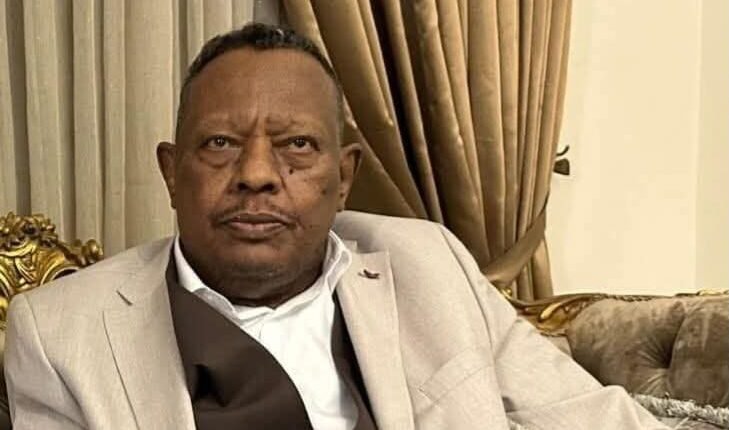 وفاة الإعلامي والمخرج الإذاعي القامة صلاح الدين الفاضل .. غاب فن الرؤيا عبر الأذن وصوت  هنا أمدرمان”