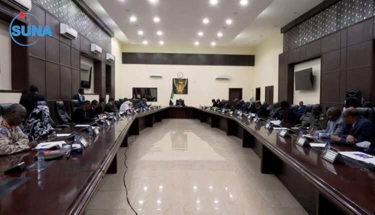 مجلس الوزراء في السودان يعقد أول إجتماع في الخرطوم منذ اندلاع الحرب ويكشف تفاصيل مهمة وقرار مرتقب بشأن الجبايات على الطرق