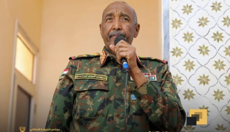 البرهان يوجه رسائل ساخنة إلى حمدوك ومجموعته.. لا عودة للمتسولين ولن تطأ ارجلكم أرض السودان ويرد على استخدام الجيش سلاح كيميائي ويدعو السودانيين للعودة لديارهم