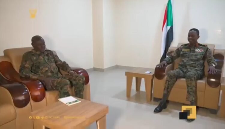 ظهور كباشي في اجتماعات بعد غياب أثار تساؤلات والاوضاع الأمنية في الخرطوم على الطاولة