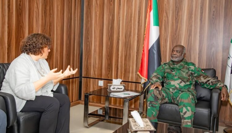 منظمة أوروبية تحاصر وزير المالية السوداني لسداد متأخرات وتشكو من تحديات